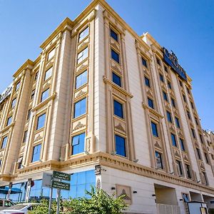 Crown Town Hotel